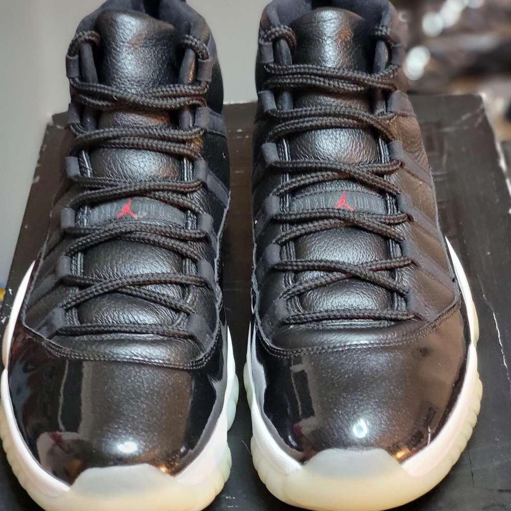 Jordan 11s 72-10